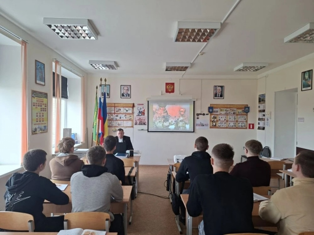 Служба по контракту